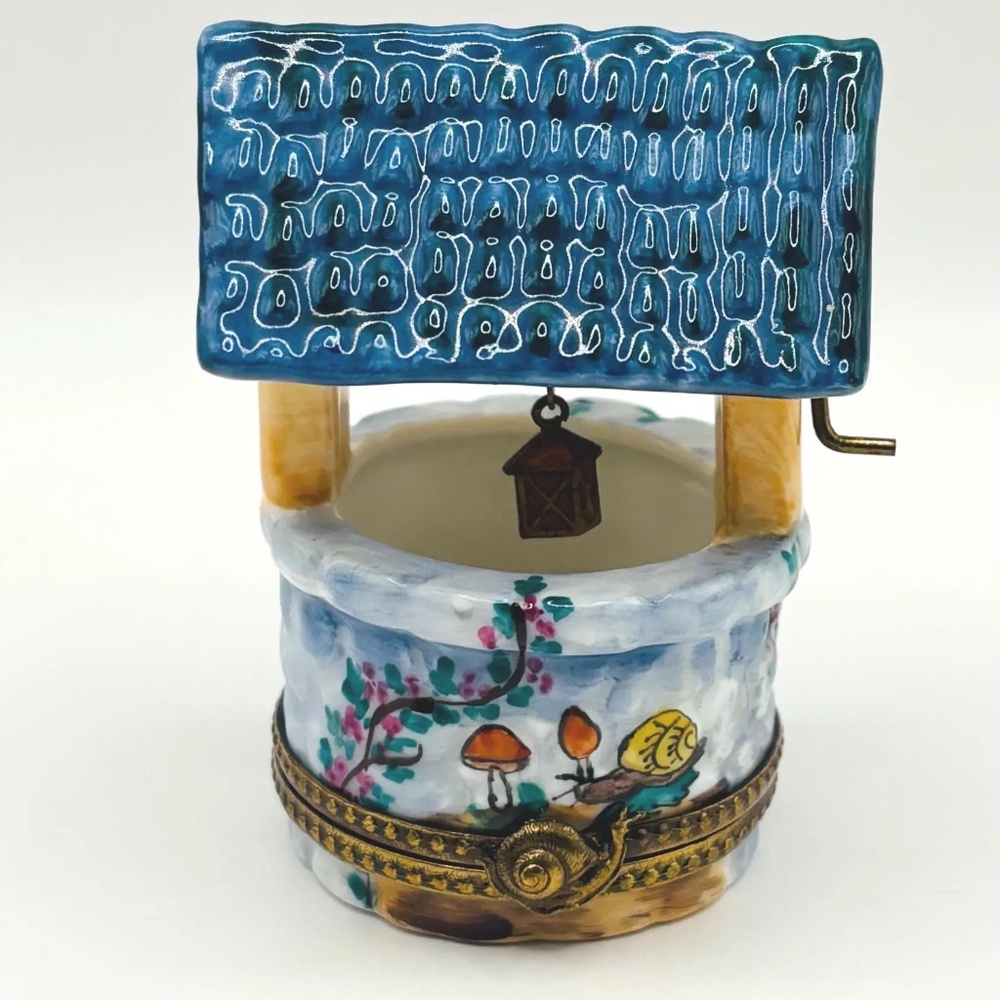 Vintage Limoges Wishing Well Trinket Box by Rochard